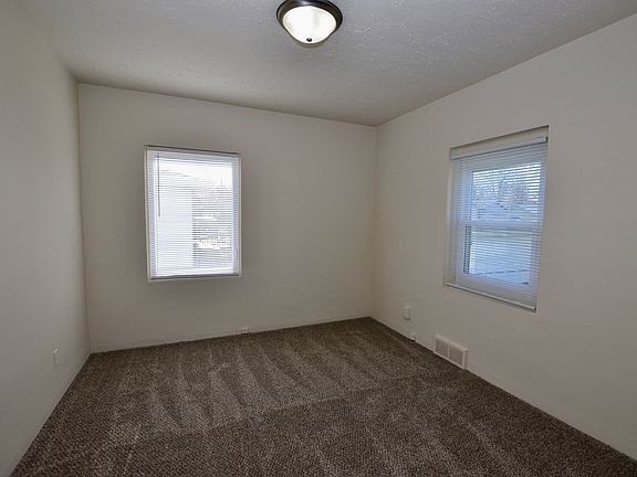 3rd image of 1350 Elder Ln