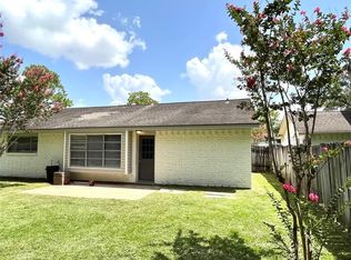 16410 Blackhawk Blvd, Friendswood, TX 77546