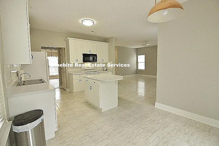12702 Amberway Ct — Photo 9