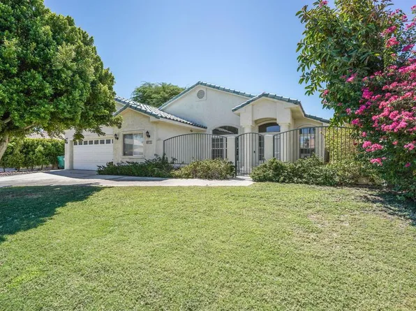 69721 Willow Ln, Cathedral City, CA 92234