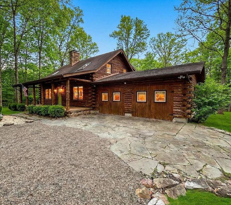 1st image of 450 Opequon Woods Cir