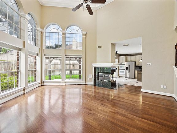 4th image of 14218 Scarborough Fair St