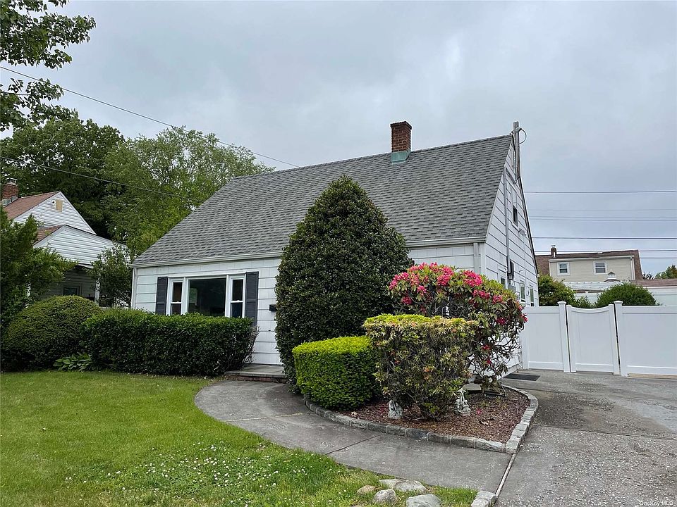 1st image of 18 Primrose Ln