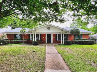 2418 Summit Dr, Irving, TX 75062