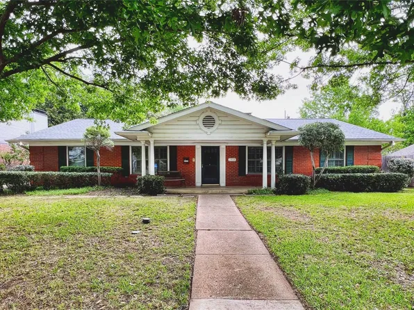 2418 Summit Dr, Irving, TX 75062