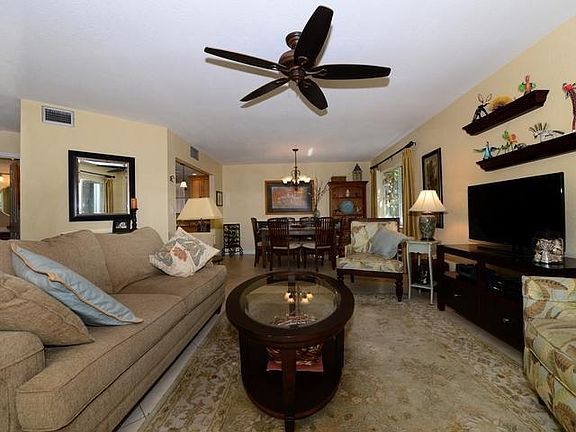 2nd image of 126 Seabreeze Cir #126
