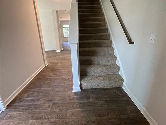 4th image of 5018 Black Forest Dr