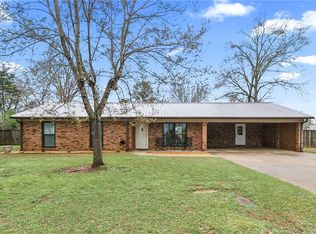 12034 Southview Cir, Moundville, AL 35474