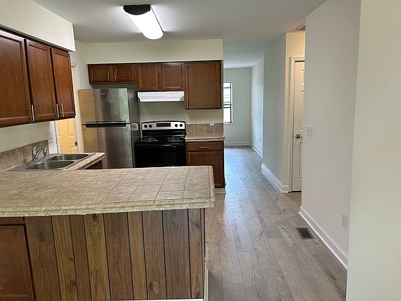 5th image of 851 Peachcreek Rd
