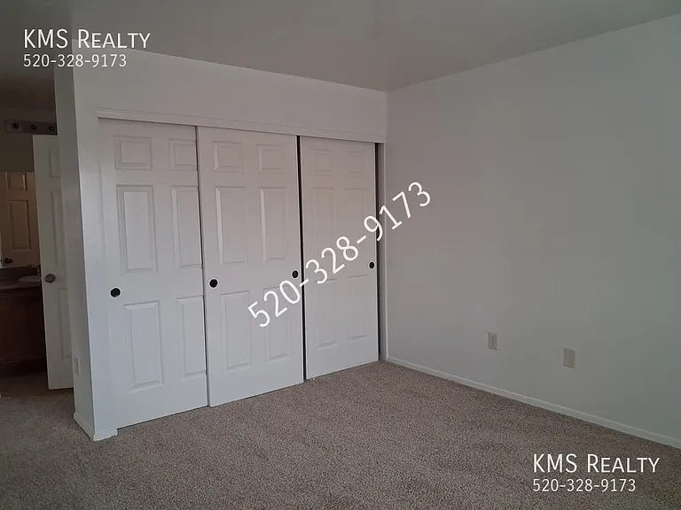 945 E Emma Marie Owner Agent — Photo 18