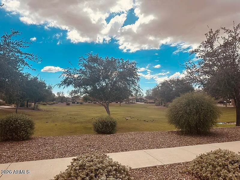 3 bed, 2.5 bath, 1608 sqft, $1,700 — Photo 2