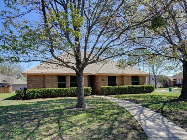 3228 Windbrook Ct, Denton, TX 76207