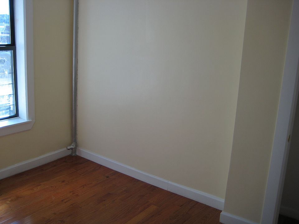 2nd image of 120 Sherman Ave APT 1