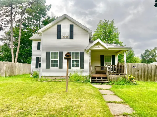 72 Budlong St, Hillsdale, MI 49242