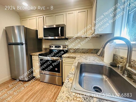 5th image of 2924 Bedford Ave #B