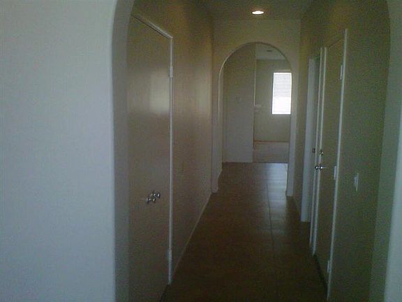 3rd image of 15044 Riverview Ln