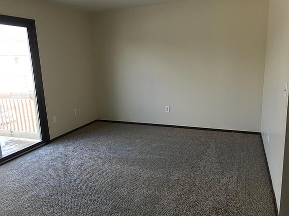 2nd image of 1606 Sunrise Lakes Dr APT 2