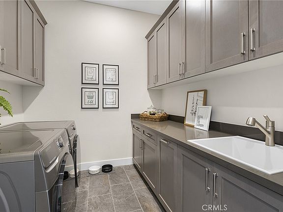4th image of 28422 Old Springs Rd