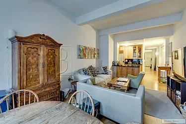 Rented by Bouklis Group