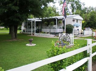 86 E Main St, Glouster, OH 45732