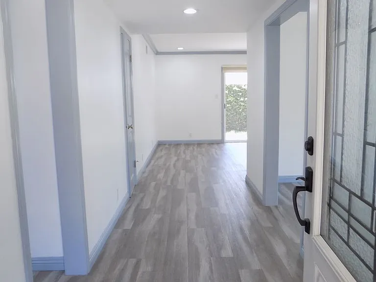 108 S Ellery Dr — Photo 12