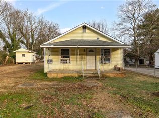 1911 Leight St, Winston Salem, NC 27107