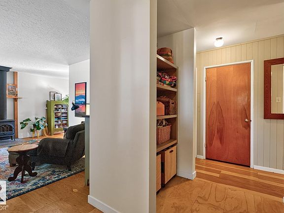4th image of 9603 79th St NW