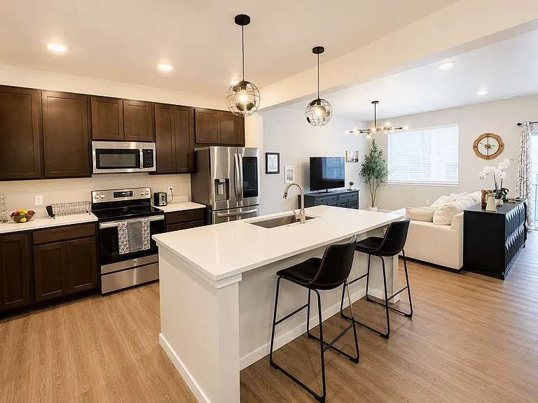 5392 Necker Hts — Photo 4