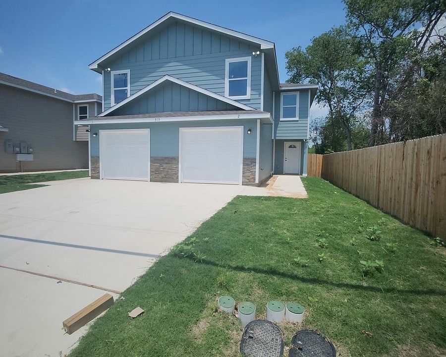 2nd image of 315 Bundy St