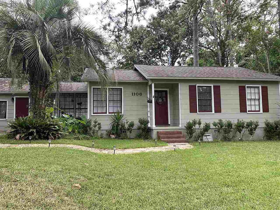 1st image of 1108 Carraway St