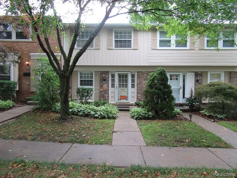 1555 Brentwood Dr #149
