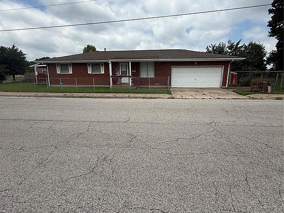 3rd image of 1200 Alton Ave