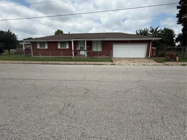 1200 Alton Ave, Madison, IL 62060