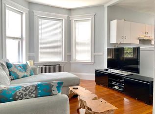 35 Maple St #35, Belmont, MA 02478