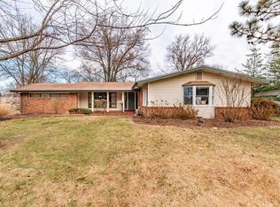 3075 Harness Dr, Florissant, MO 63033