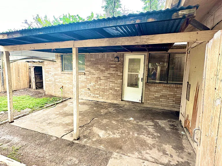 207 W William Cannon Dr #B — Photo 7