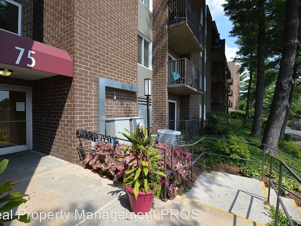 1st image of 75 S Reynolds St APT 101