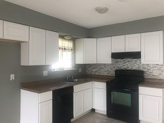 3rd image of 4315 W Country Ave Avenue