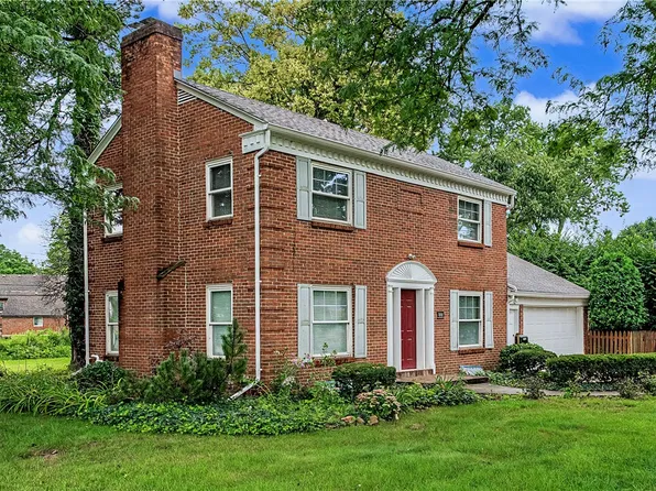 100 Greendale Dr, Dayton, OH 45429