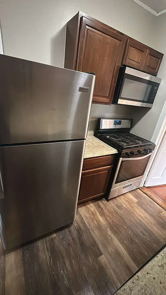 4 bed, 1500 sqft, $2,150 — Photo 3