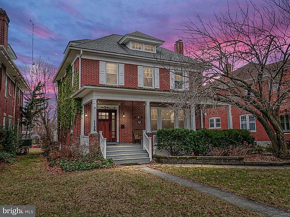 3rd image of 1136 Potomac Ave