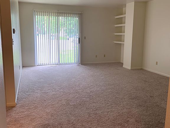 5th image of 6282 Independence Dr
