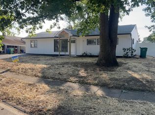 23 Oaktree Dr, Levittown, PA