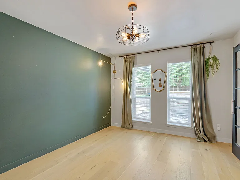 1602 Thornridge Rd — Photo 12