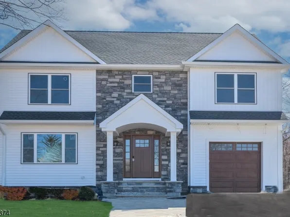 146 PASSAIC AVE, Roseland Boro, NJ 07068