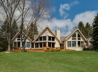 10505 Chickagami Trl, Brutus, MI 49716