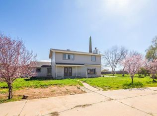 28718 Auberry Rd, Prather, CA 93651