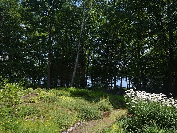 4th image of 27 Shore Road