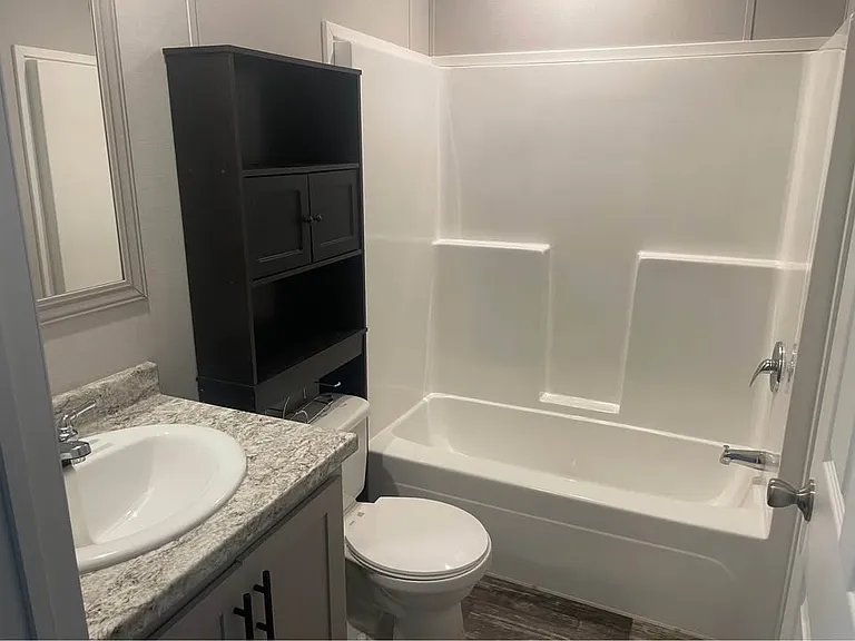 1390 Philpot Rd — Photo 14