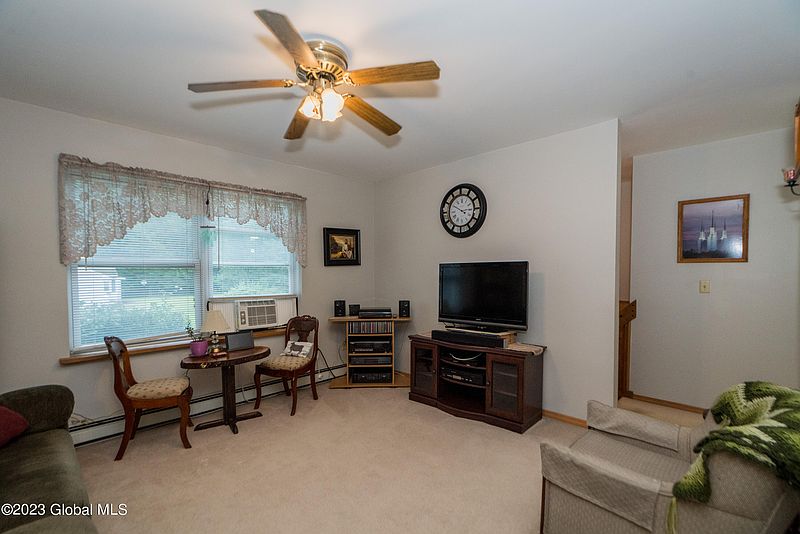 4th image of 6503 Smith Circle